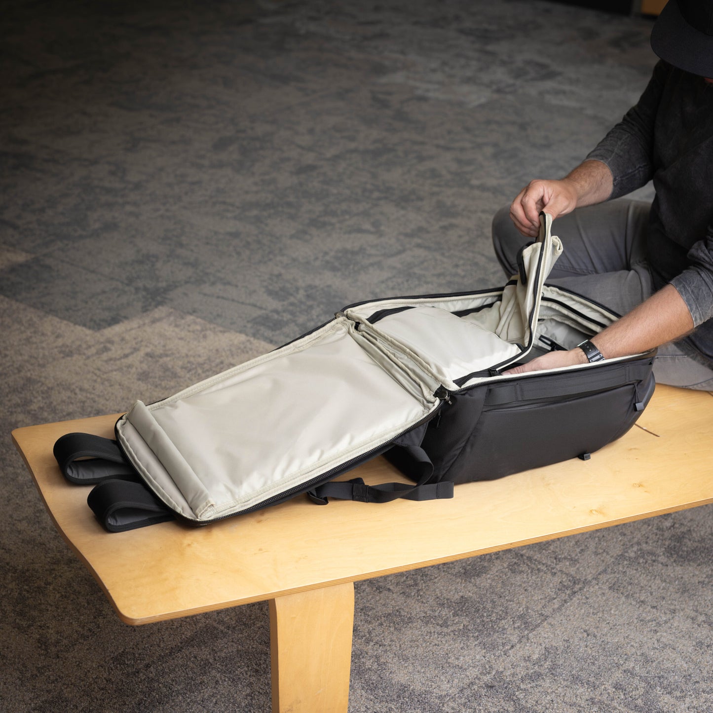 JACKET Pro Faraday CORDURA® Backpack | No Logos – Incognito