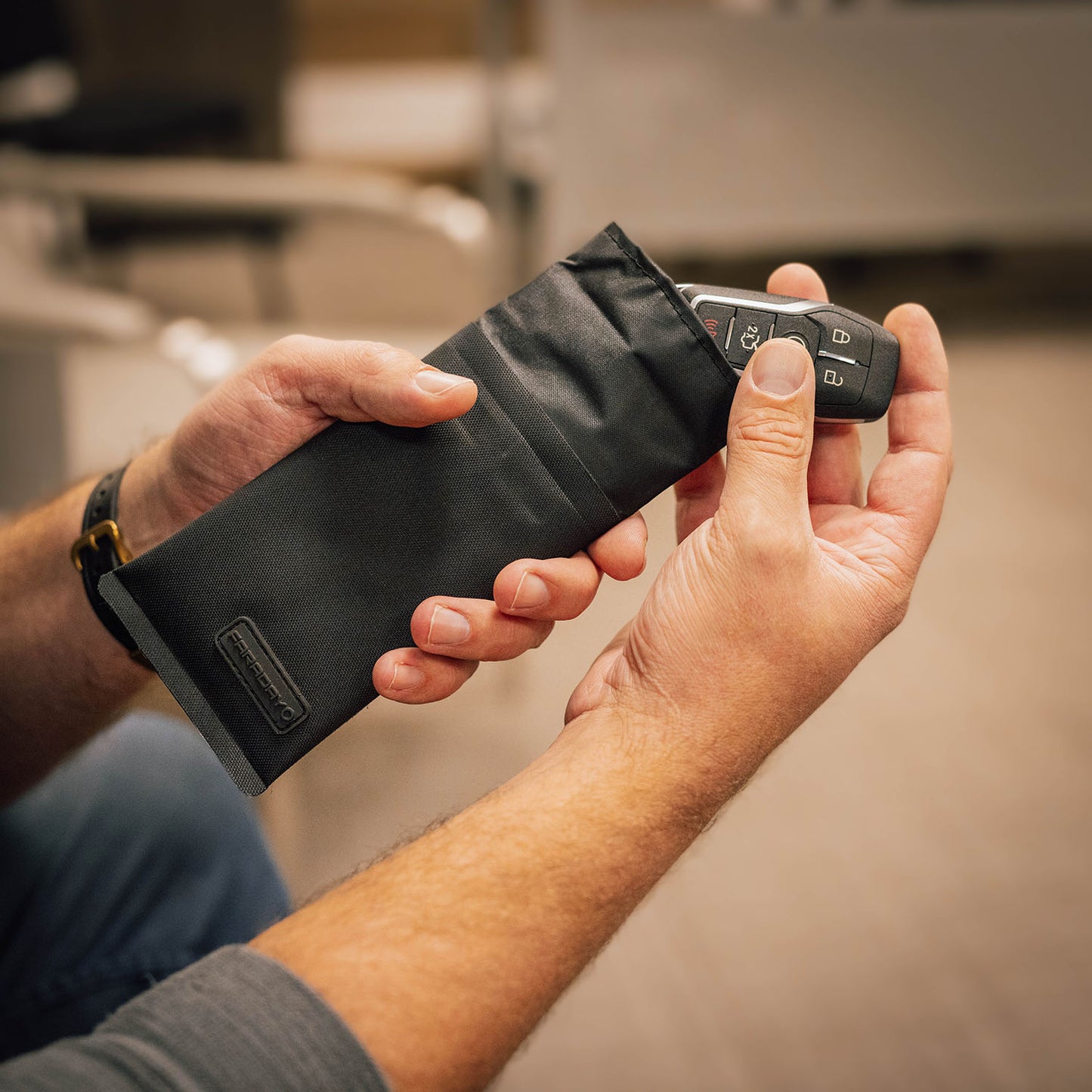 JACKET Faraday Anti-Theft Key Fob Dry Bag