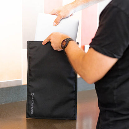 JACKET Pro Faraday CORDURA® Laptop Bag – Magnetic Closure (9.5″ x 13″)