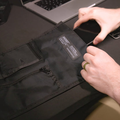 JACKET Pro Window Faraday Bag – 16" x 10.5" w/20,000mah power bank/cables